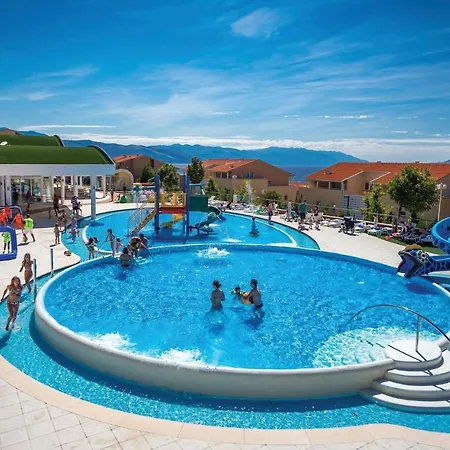 Awesome In With Outdoor Swimming Pool, Wifi And Swimming Pool Апартаменты
