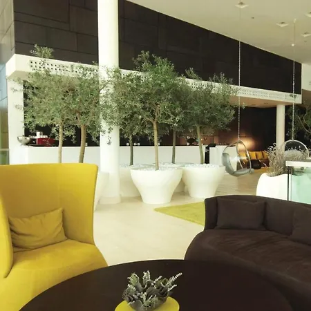 Апартаменты Awesome In With Outdoor Swimming Pool, Wifi And Swimming Pool